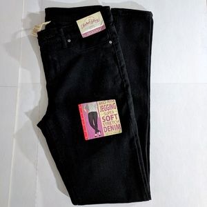 NWT Black Jeggings Size 4 Faded Glory